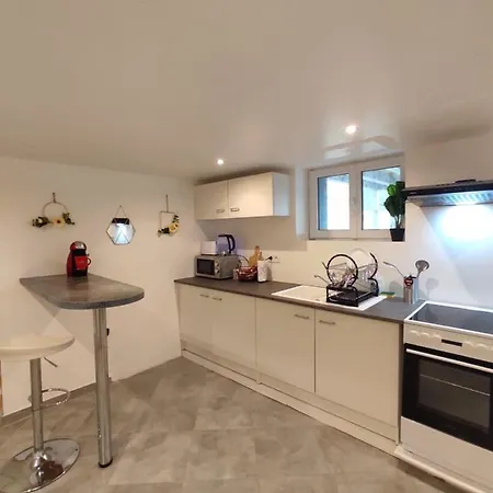 100m2, Independant Dans Notre Maison Lägenhet *