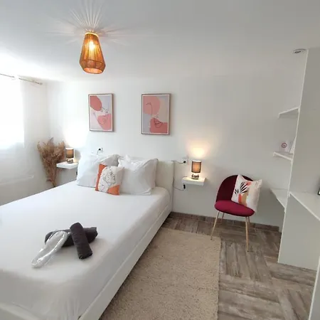 Lägenhet 100m2, Independant Dans Notre Maison