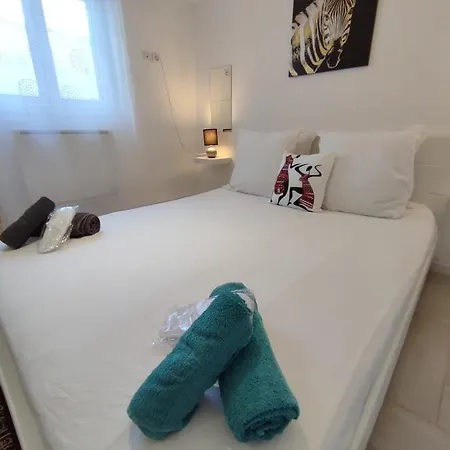 Lägenhet 100m2, Independant Dans Notre Maison