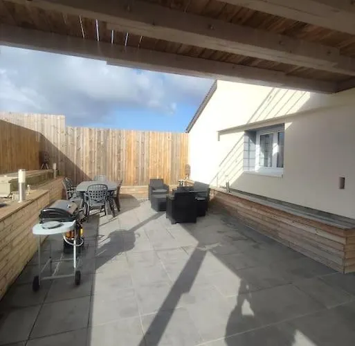 Apartment 100m2, Independant Dans Notre Maison Garennes-sur-Eure