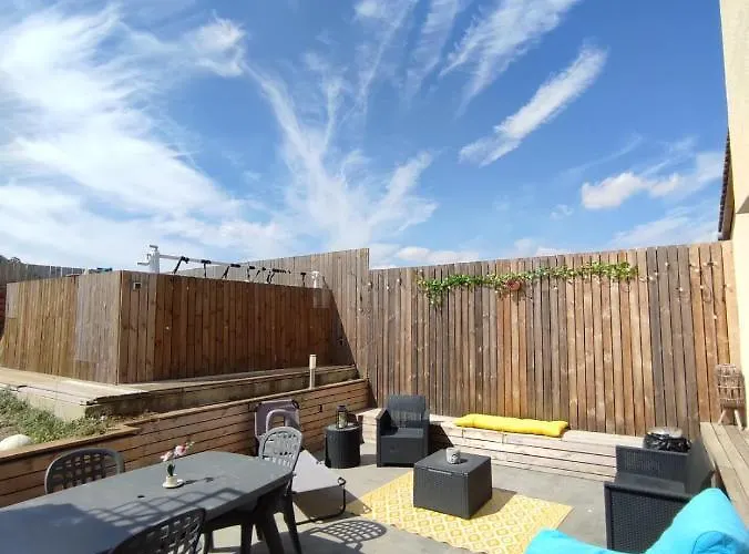 100m2, Independant Dans Notre Maison *