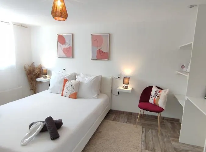 Apartment 100m2, Independant Dans Notre Maison